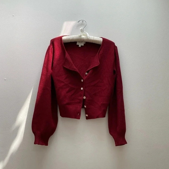 Lili Sidonio - Molly Bracken Oxblood Balloon Sleeve Cropped Cardigan - Picture 7 of 8